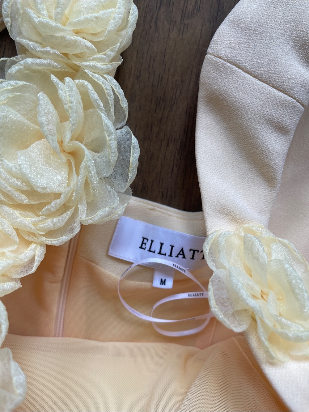 Elliatt Trompe Floral Sleeveless Minidress in Yellow - Picture 9 of 9